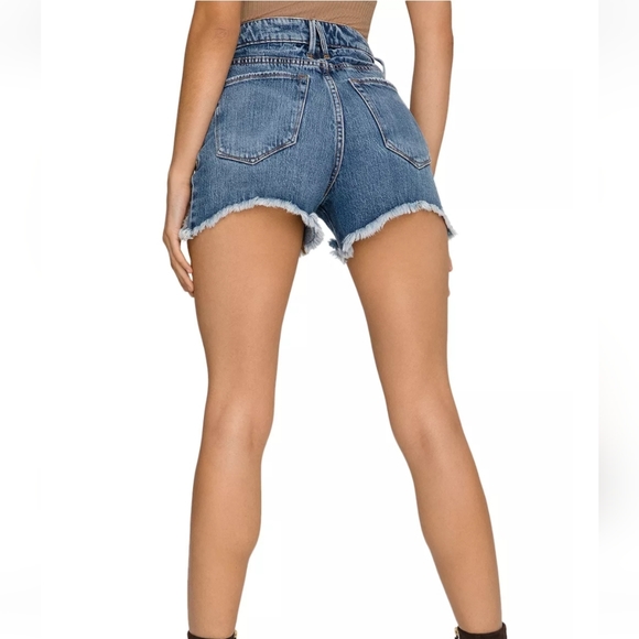 NWT Good American Denim Shorts - Picture 3 of 12
